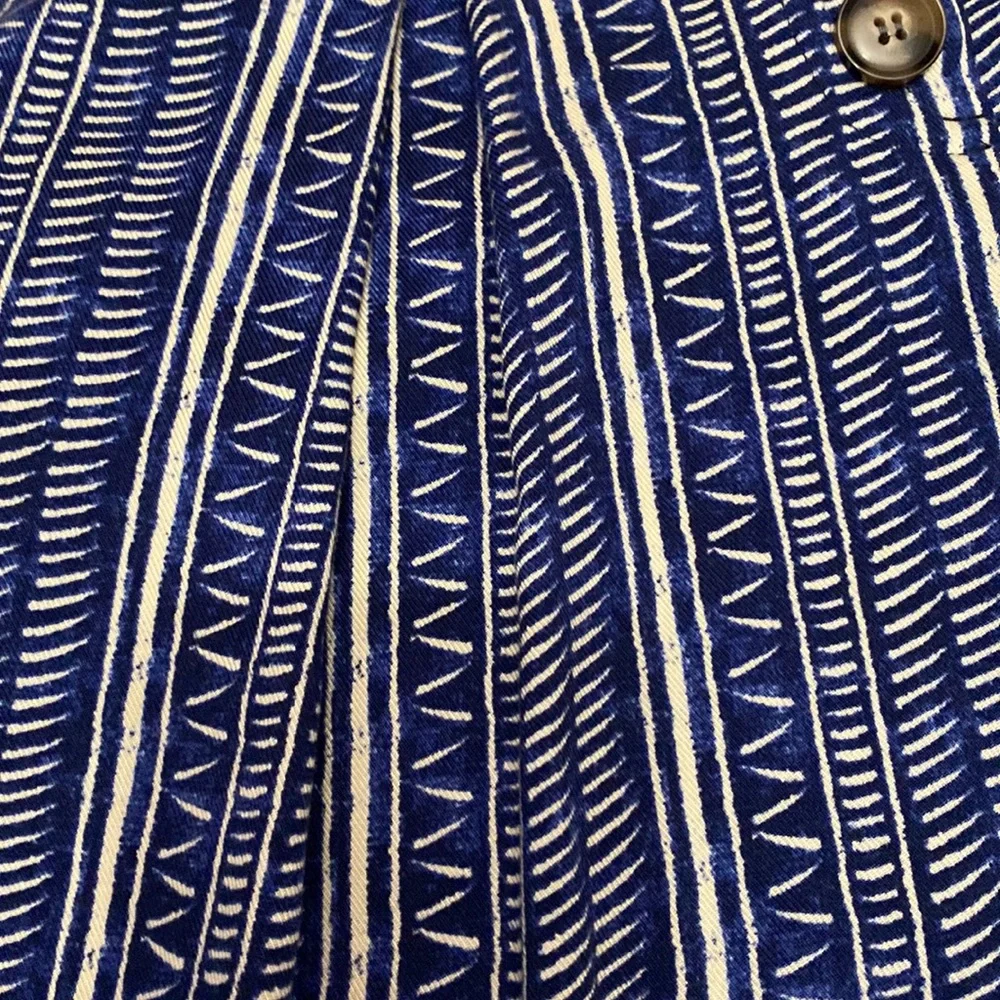 🎉HOST PICK!🎉NWT Forever 21 Blue and White Button Up Shorts - Picture 2 of 8